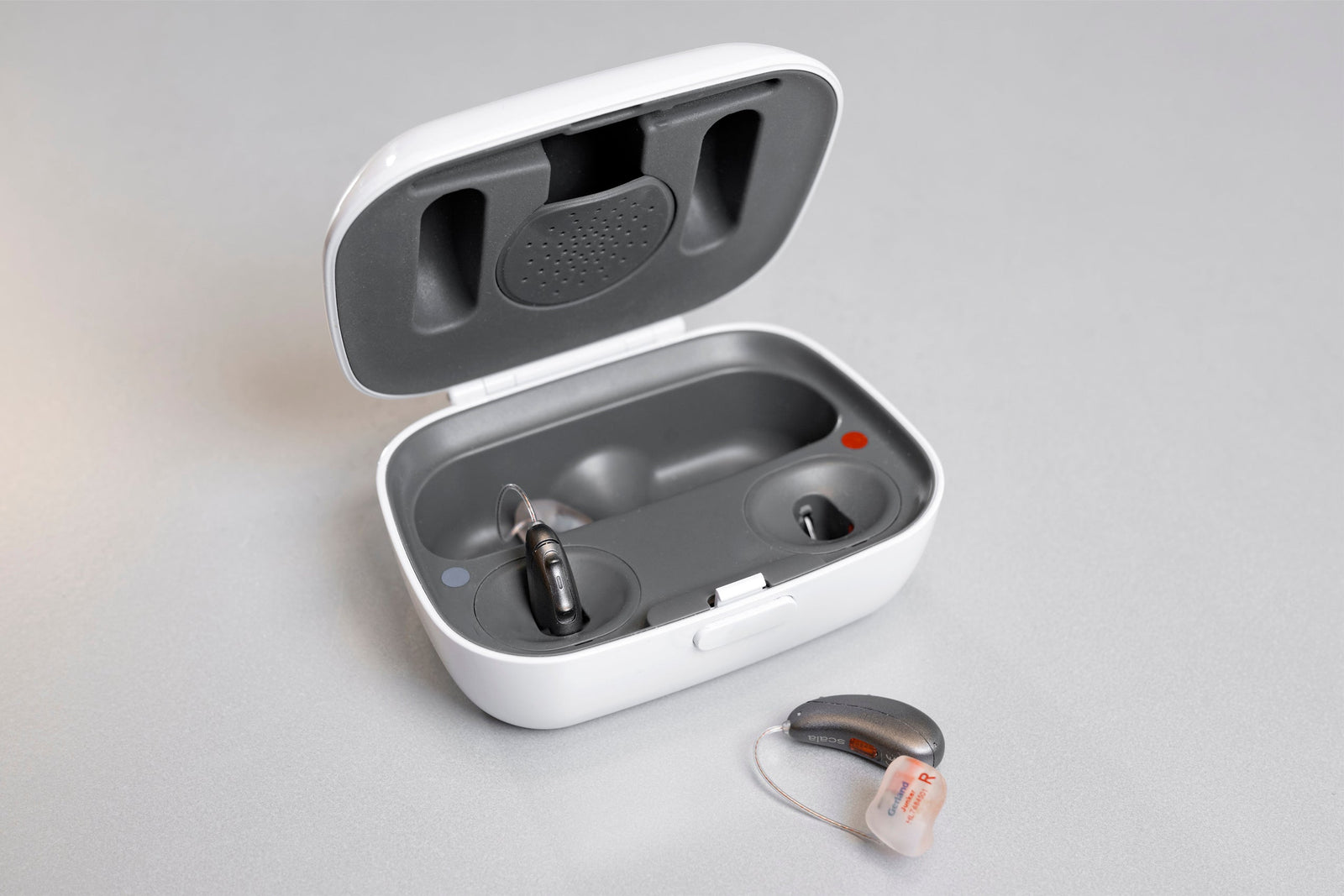 --- Ladestationen für Hörgeräte